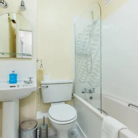 Quiet 1 Bedroom Escape In City Centre Marw64 Apartment *
